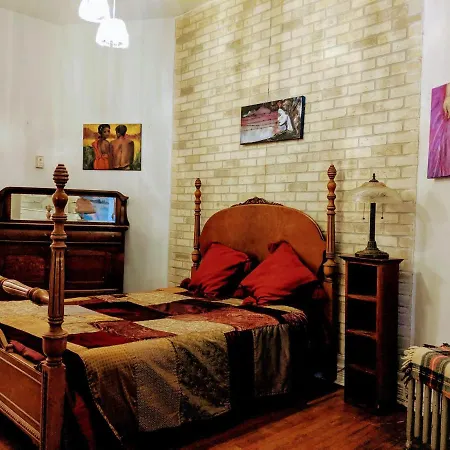 Authentic 1 Bedroom Toronto Home
